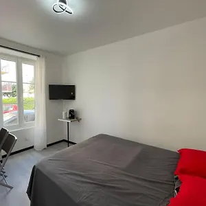 Appartement A2 18m2 Cosy 5minutes Gare Parking Gratuit Rue De La Mure, Roanne